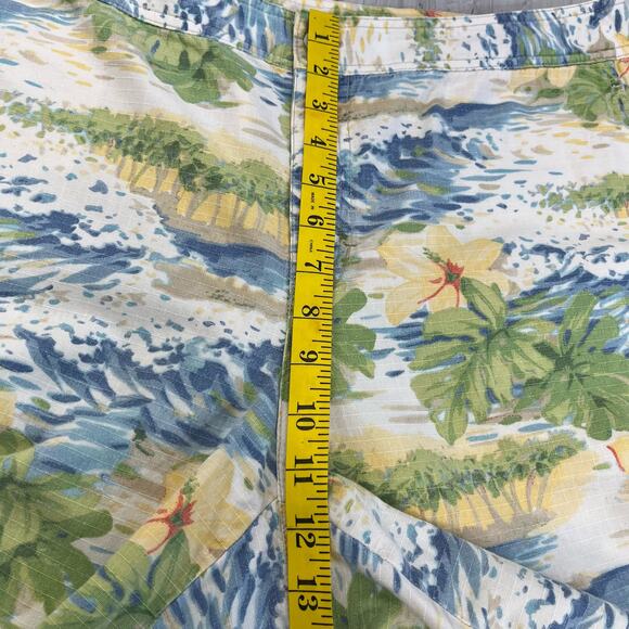 Liz Claiborne Audra Tropical Floral Cropped Plus Size Lightweight Cotton Pants - Picture 9 of 11